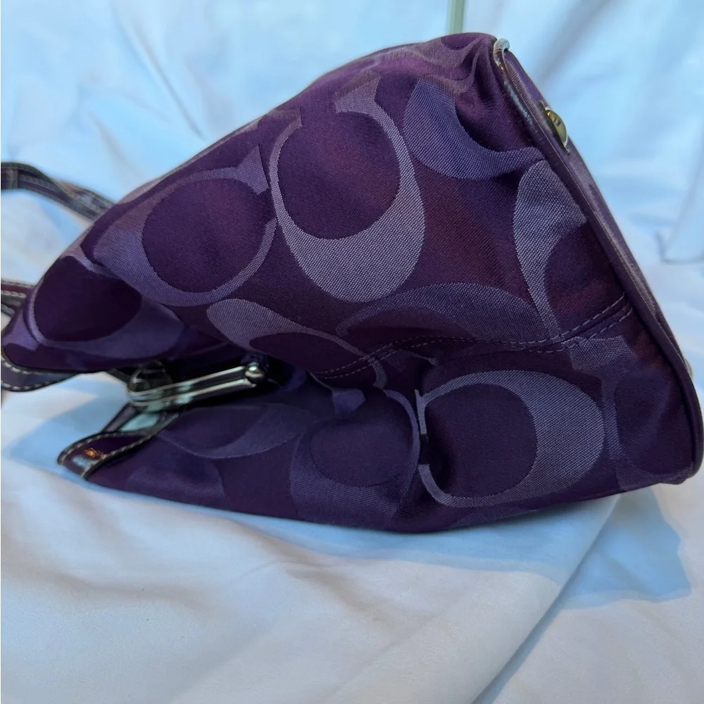 Coach Purse - Picture 7 of 10